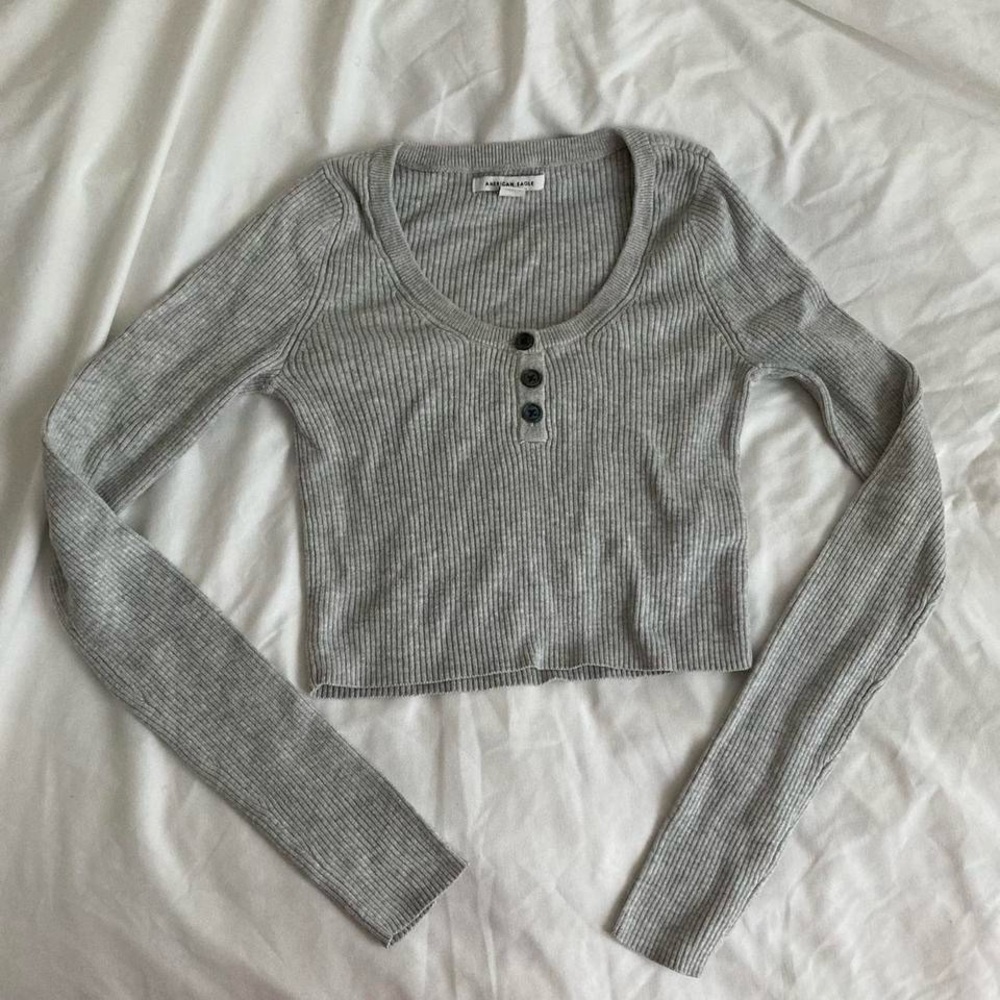 american eagle cropped top